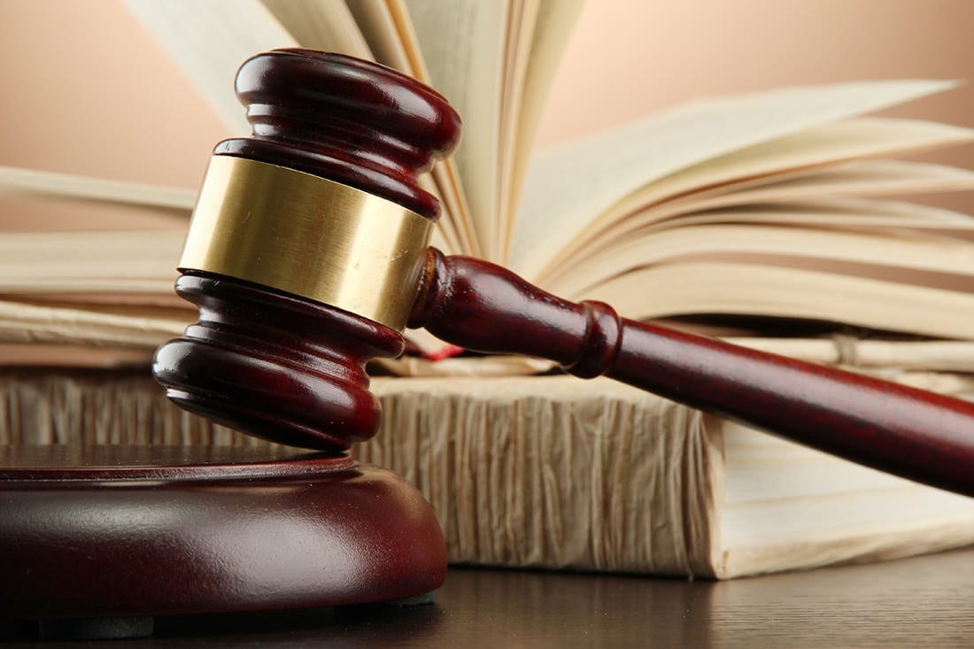 Drunk man threatened and made shooting gestures at garda officer Drunk man threatened and made shooting gestures at garda officer