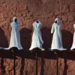 Quiet Forms, Powerful Stories – Atmospheric new exhibition from Catherine Greene