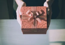 Thoughtful ideas for choosing gifts that suit different personalities