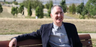 An Cheathrú Rua native Cormac Ó hEadhra hosting youth-focused current affairs series